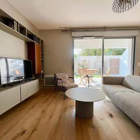 Chic With Beautiful Terrace In La Rochelle La Rochelle (Charente-Maritime)