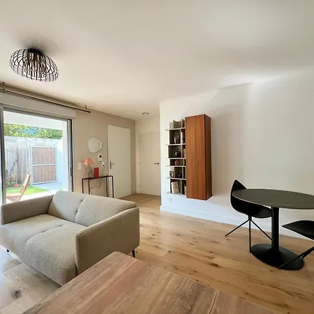 Chic With Beautiful Terrace In La Rochelle *