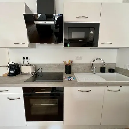 Chic With Beautiful Terrace In Apartmán La Rochelle (Charente-Maritime)